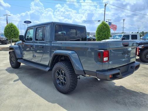2025 Jeep Gladiator Sport