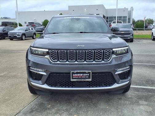 2022 Jeep Grand Cherokee Summit