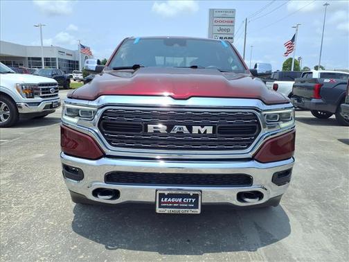 Delmonico Red Pearlcoat 2023 RAM 1500 Limited