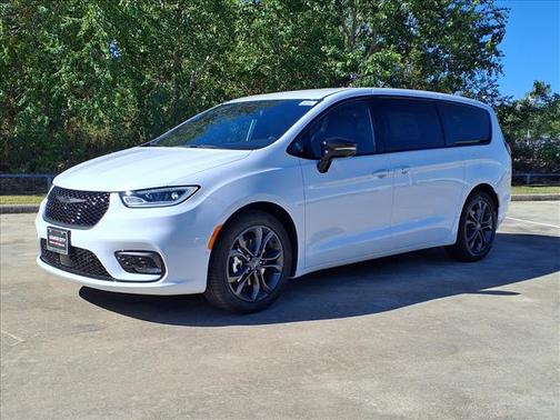 2026 Chrysler Pacifica L