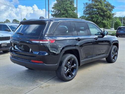 2025 Jeep Grand Cherokee Altitude