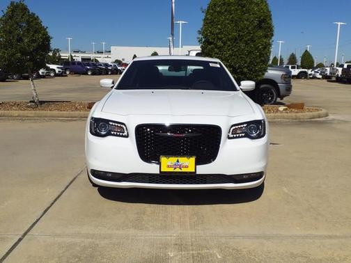 2023 Chrysler 300 S