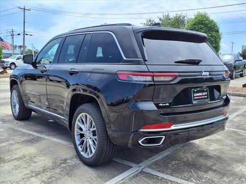2025 Jeep Grand Cherokee Summit