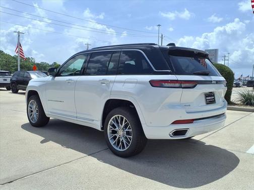 2025 Jeep Grand Cherokee Summit