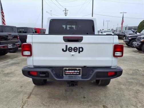 2025 Jeep Gladiator Sport