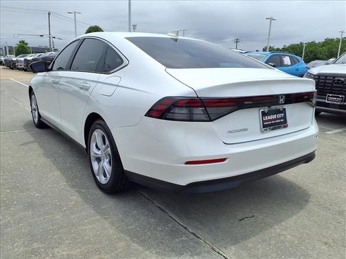 White 2025 Honda Accord LX 1.5T
