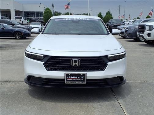 White 2025 Honda Accord LX 1.5T
