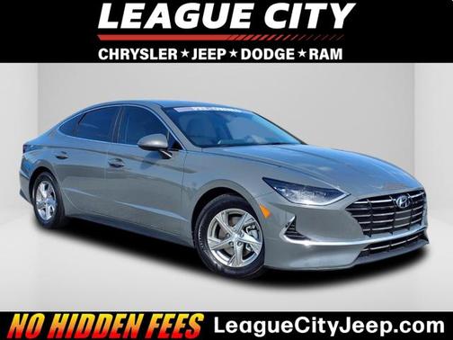2023 Hyundai SONATA SE