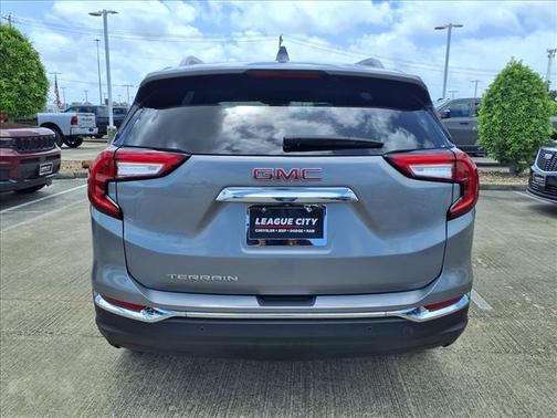Sterling Metallic 2024 GMC Terrain SLT