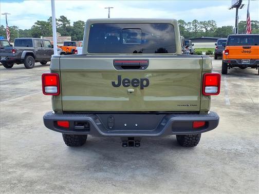 2025 Jeep Gladiator Sport