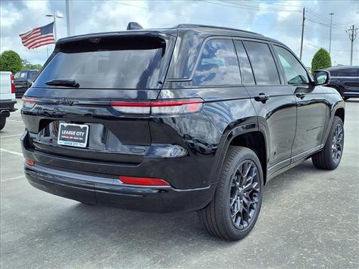 Black 2026 Jeep Grand Cherokee Summit