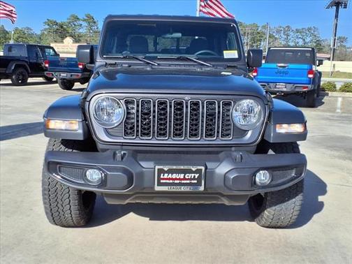 2025 Jeep Gladiator Sport