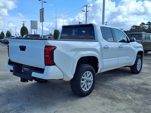 2024 Toyota Tacoma SR5