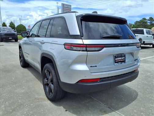 Silver Zynith 2025 Jeep Grand Cherokee Limited
