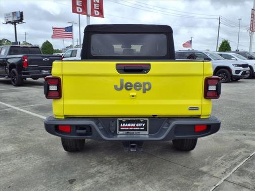 2023 Jeep Gladiator Overland