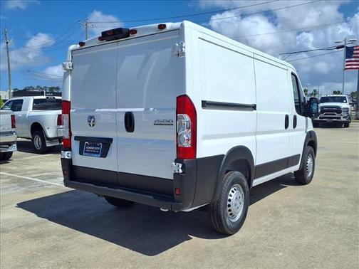 White 2026 RAM ProMaster 1500 Low Roof