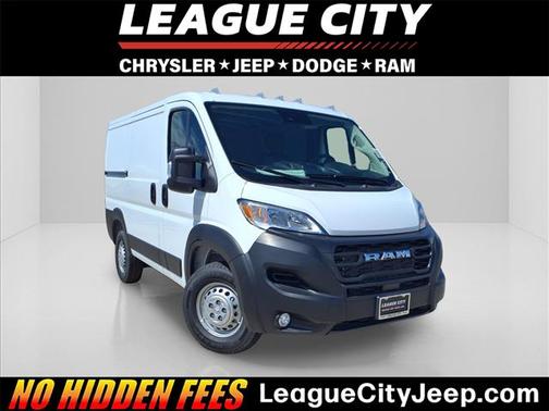 White 2026 RAM ProMaster 1500 Low Roof