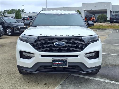 2024 Ford Explorer ST-Line