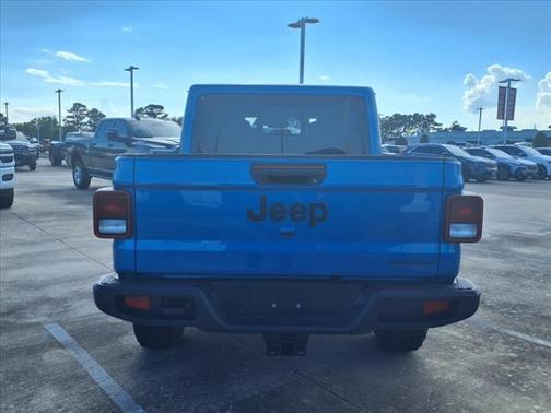 2025 Jeep Gladiator Sport