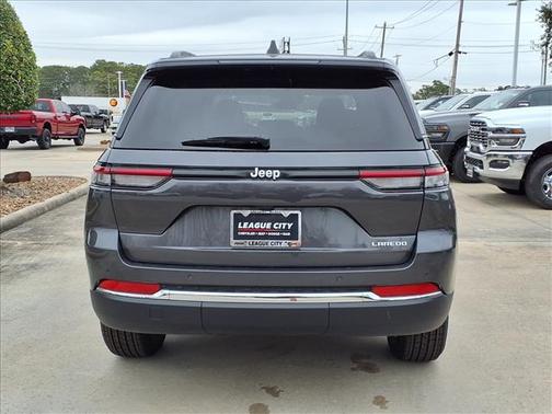 2025 Jeep Grand Cherokee Laredo