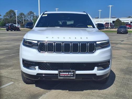 2025 Jeep Wagoneer Base