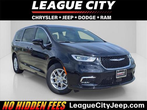 Black 2026 Chrysler Pacifica L