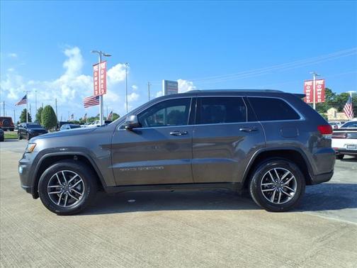 2019 Jeep Grand Cherokee Laredo