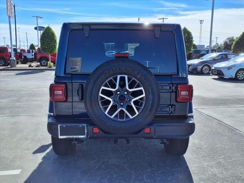 2025 Jeep Wrangler Sahara