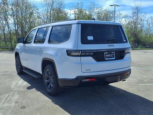 Bright White Clearcoat 2026 Jeep Grand Wagoneer Limited