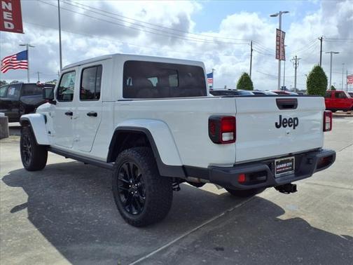 2025 Jeep Gladiator Nighthawk