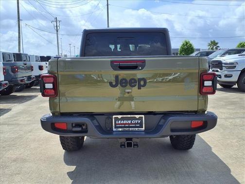 Green 2026 Jeep Gladiator Sport