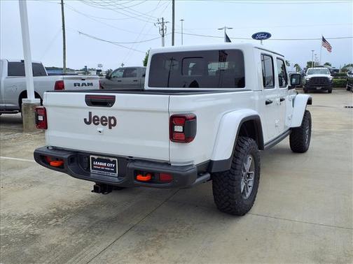 White 2026 Jeep Gladiator Mojave