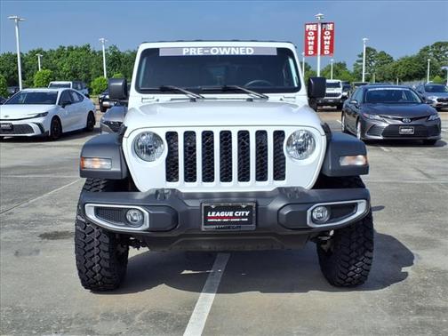 2023 Jeep Gladiator Sport