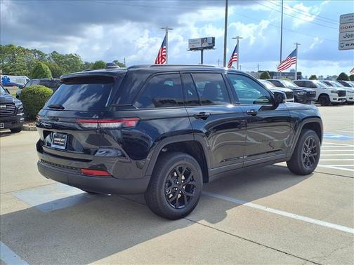 2025 Jeep Grand Cherokee Altitude