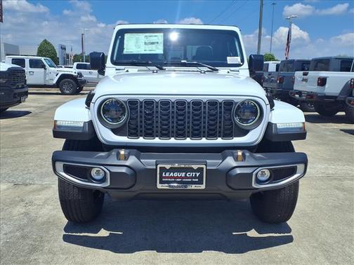 White 2026 Jeep Gladiator Sport