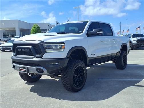 Bright White Clearcoat 2020 RAM 1500 Rebel