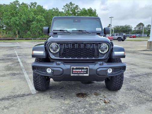 2025 Jeep Gladiator Sport