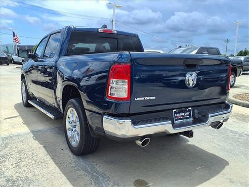 Patriot Blue Pearlcoat 2023 RAM 1500 Big Horn/Lone Star