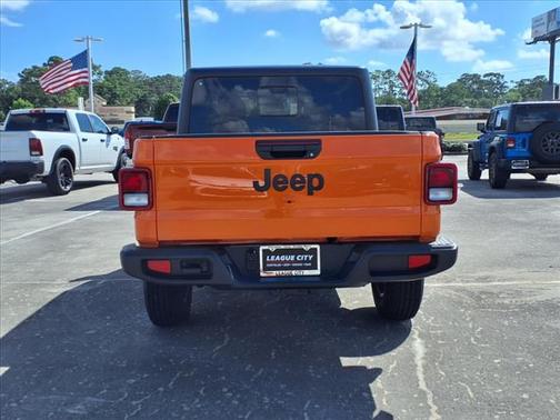 2025 Jeep Gladiator Sport S