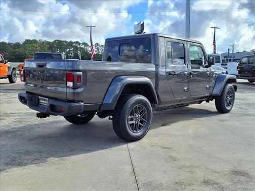 2025 Jeep Gladiator Sport S