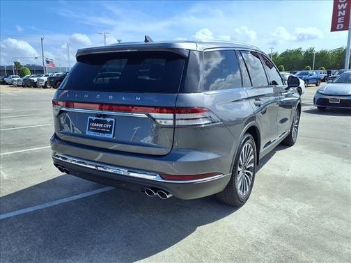 Asher Gray Metallic Clearcoat 2024 Lincoln Aviator Premiere