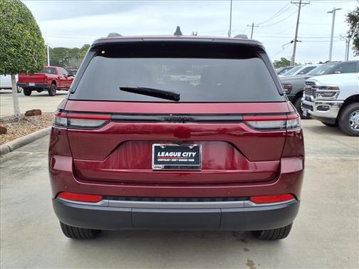 Velvet Red 2026 Jeep Grand Cherokee Limited