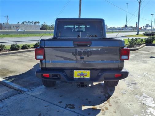 2025 Jeep Gladiator Sport