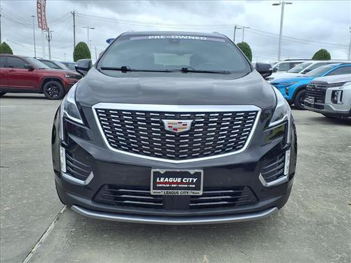Stellar Black Metallic 2022 Cadillac XT5 Premium Luxury