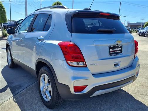 Silver Ice Metallic 2018 Chevrolet Trax LT