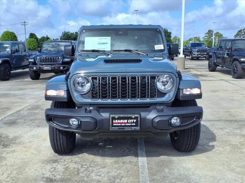 2025 Jeep Gladiator Sport S