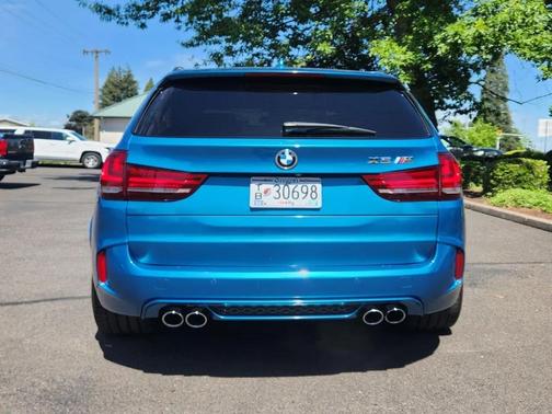 Long Beach Blue Metallic 2017 BMW X5 M Base