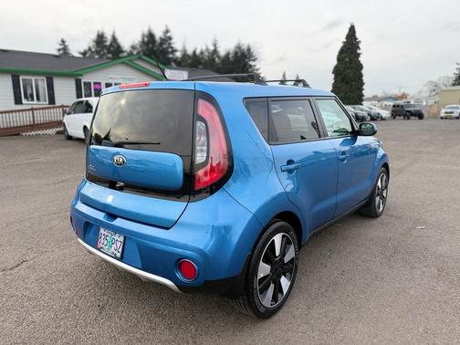 2017 Kia Soul +