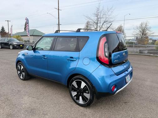 2017 Kia Soul +