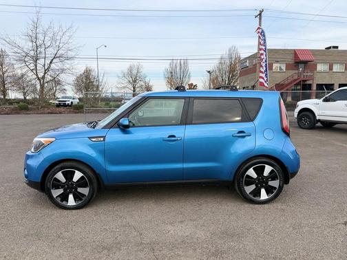 2017 Kia Soul +